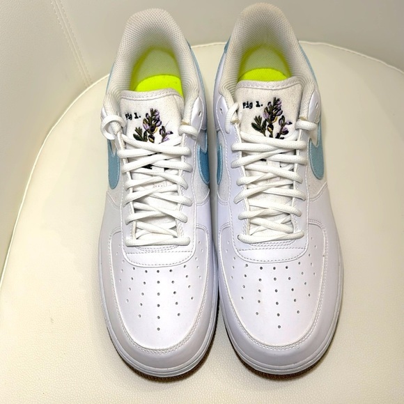 Nike Men’s Air Force 1. Gently used, excellent condition, like new. Size… - Picture 2 of 8